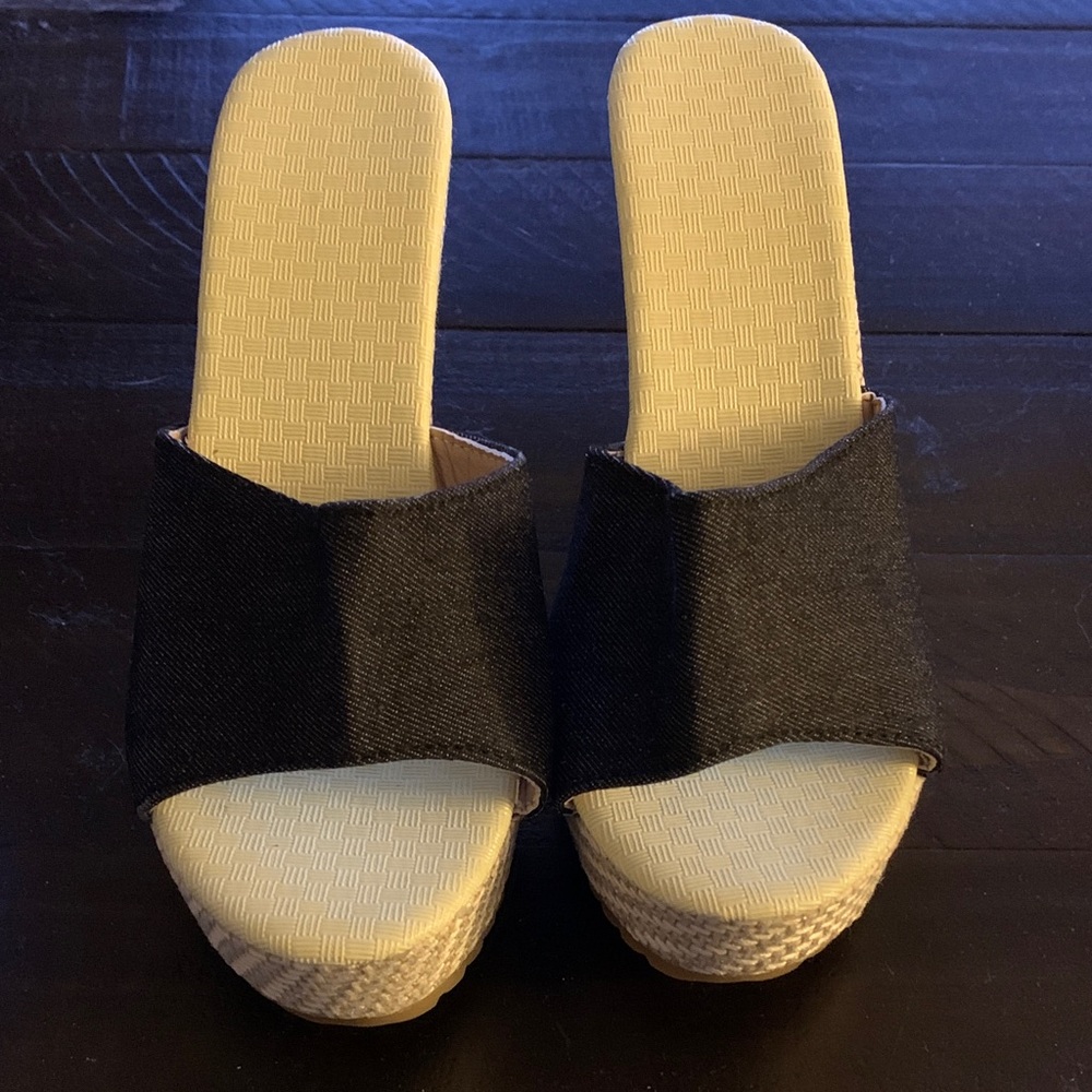 Stylish Black and Cream Women's Wedge Sandals.  Brand new